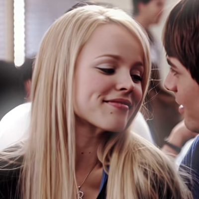 LlKEJENNIE's profile picture. 