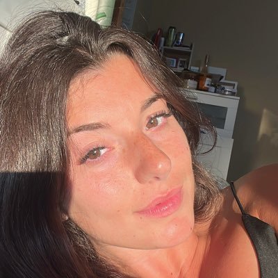 shytuma's profile picture. 4 16 44 ////