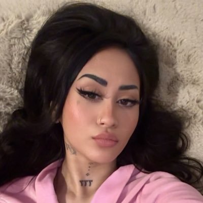 naravv__'s profile picture. AWSW 𓋹 𓅠 ☤ ᛘ ⋄ 🇵🇭 ⋄ 🇬🇹H💕 ⋄ loas + quantum shifting ⋄ group coaching 𓂀 •• • ▿