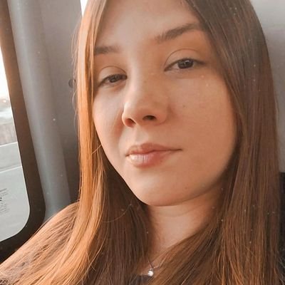 juliiasaldanha's profile picture. 