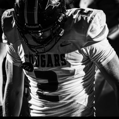 angelvalenz4's profile picture. MVHS ‘26 RB| GPA 3.3| 5”11 195 | 1st All state| https://t.co/RZYxa0maGD