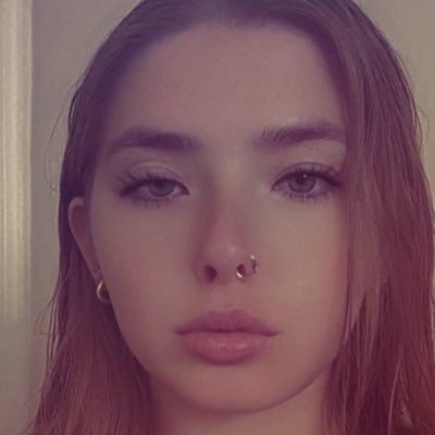 clooxxo01's profile picture. 18+ only!! 24 yrs old 🖤creamiest 🐱on Twitter 𝙱𝚞- @chloecreamsxo, @cloxxo23 dm me on my telegram to buy content https://t.co/QbFwUPVyNd