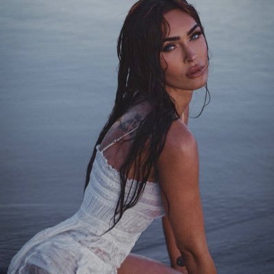 megvnfcx's profile picture. a spark you chase but never catch. / not megan fox!
