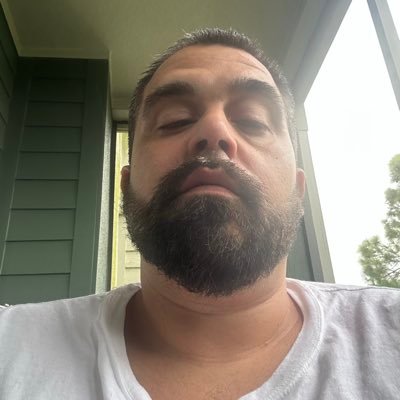 CarlosEstr63503's profile picture. 