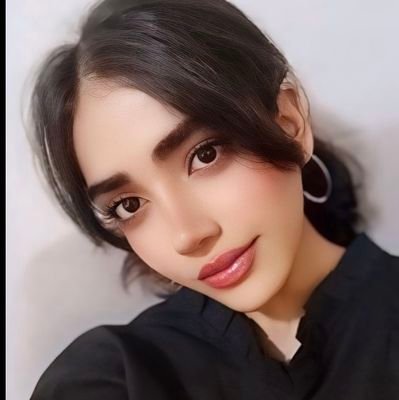 umryym's profile picture. The world mirrors us