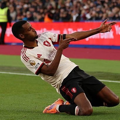 MKerkezLFC's profile picture. Alexander Isak burner • @LFC