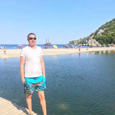 Hsyinozkan's profile picture. 👤Mr Hüseyin