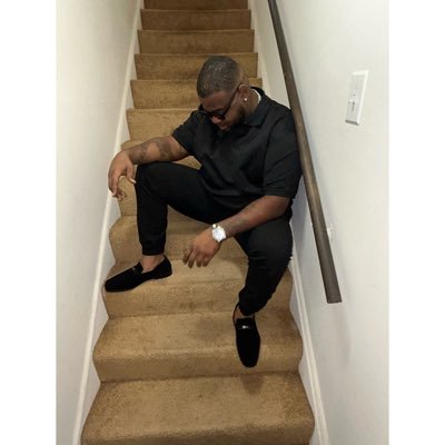 BWareLaFlare's profile picture. 6’6” Sales/Marketing Pro #HarrisburgCougars #PennStateFootball #Eagles