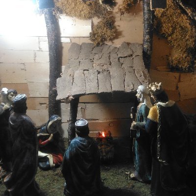 debout_citoyens's profile picture. L'incendie de Notre Dame marque l'arrivée de la Bête de l'événement...  L'hilarité de Macron  atteste qu'il en est le bouffon. Nous vivons depuis sous ce règne