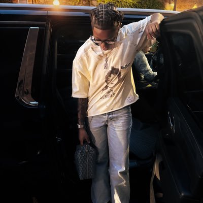 tiarahyned's profile picture. 