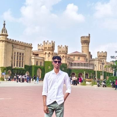 sujalbagavan's profile picture. App/Web Developer 🚀 | AI Enthusiast 🤖 | I build first, then talk. Documenting the journey from 0 → 1 https://t.co/Ifq1lsts87