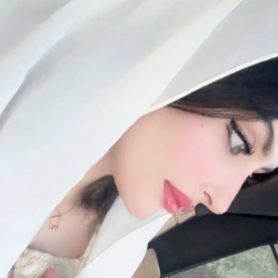 almazro44234733's profile picture. 