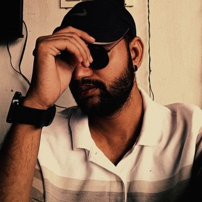 hariom5sharma's profile picture. Life is precious Parth, don't waste it in falling in love with e-girls and fighting with strangers!      ₕₐₗf ₘₑₘₑᵣ