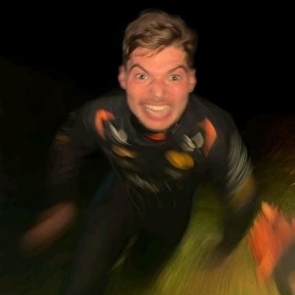 tia_bearrr's profile picture. either max or oscar, you choose • 250626