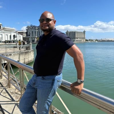 Grandpays's profile picture. I cheated on my fears, broke up with my doubts, got engaged to my faith and now marrying my dreams.
I'm an African, son of the soil, lover of life.