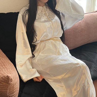 dzcharismatik's profile picture. 