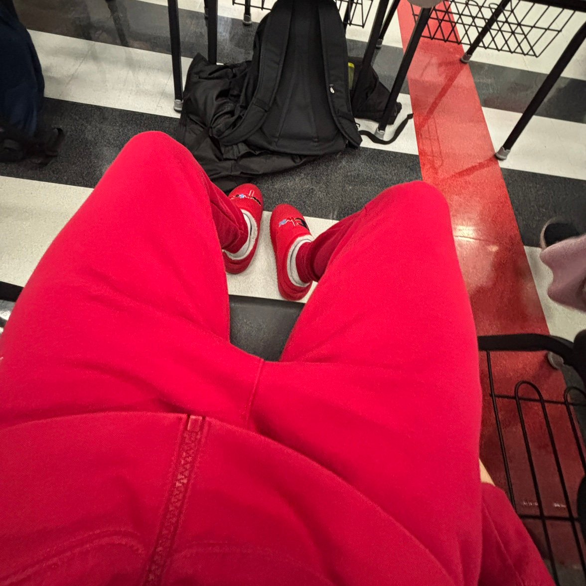 imh1mothyy's profile picture. 