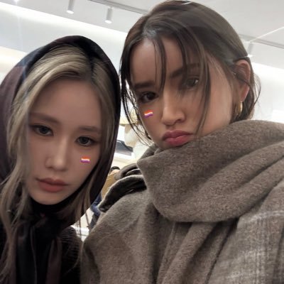 juliettespuppy's profile picture. milfs and sapphic couples are my jam. fan account.