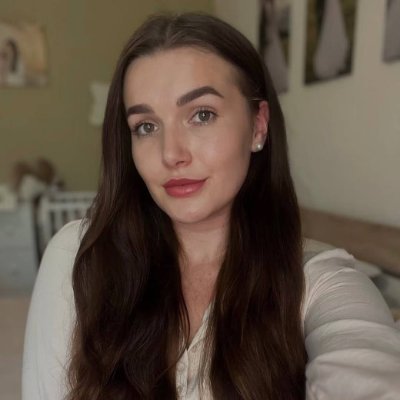 Selena0389's profile picture. Medical practitioners，Technology makes our lives better; focusing on the medical and technology sectors. $WMT $PYPL $MFT $TSLA I’m a beginner in stocks.