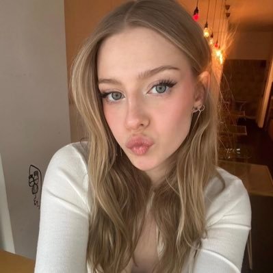 Handeyderler's profile picture. Bebeksi ama tehlikeli