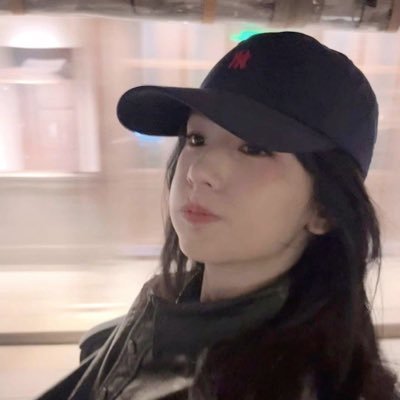 PlzGetme0ut228's profile picture. 22y III-เป็นนศ.แพทย์แผนจีนที่ไม่เก่งจีน ♡ ft. 𝘌𝘕𝘍𝘗