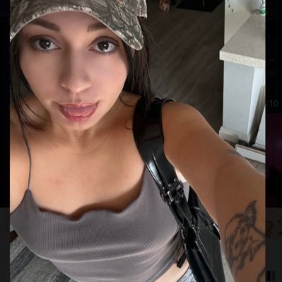 323trishh's profile picture. ✿⋆.˚⋆₊ ⊹ ฅ^•ﻌ•^ฅ /