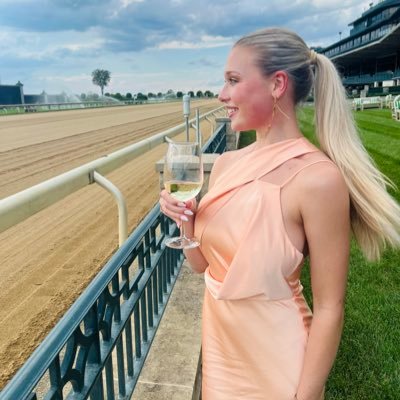 walshgracee's profile picture. ¯\_(ツ)_/¯