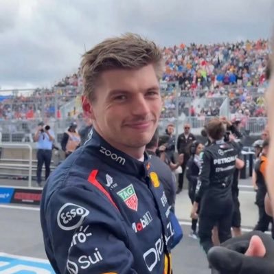 bervettel5's profile picture. 51633🦊🎄