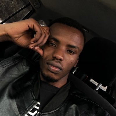 EffectiveGuru's profile picture. Techpreneur | Network Engineer👨🏽‍💻                       CEO 000 000