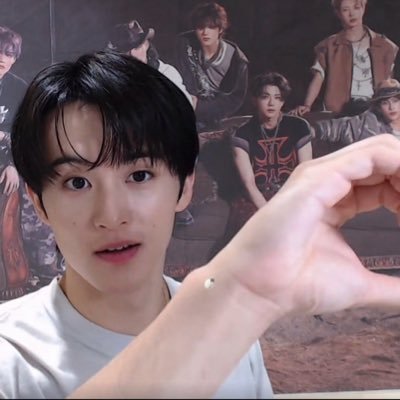 Ark8o2's profile picture. 