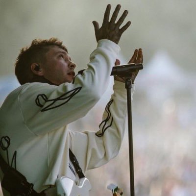 Snapbackready's profile picture. FAN ACCOUNT || ADELE BE BMTH BO JDB ST TØP and more