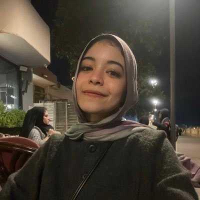 ifatim_'s profile picture. وماذا قد يضِيرُ الشَّمس إن هُم أغلقوا الشُّبَّاك؟