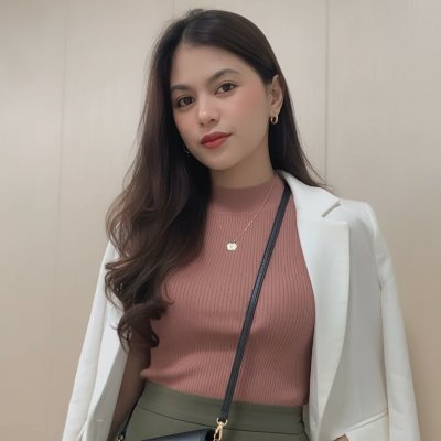 FrancescaMana_'s profile picture. Business driven, nature inspired. Building dreams in the boardroom and finding peace on the trail 💼🌄