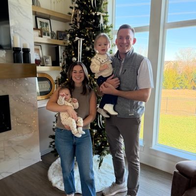 RonBaker31's profile picture. Wichita State 🏀 - New York Knicks - Golf’s my hobby ⛳️ - FamilyFriendsFaithFuture are my passion - Hayden Outdoors Real Estate - 🧑‍🧑‍🧒‍🧒🐕‍🦺🐕🙌🏽