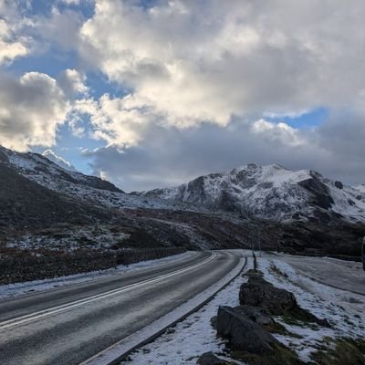 PFilmlid's profile picture. Teacher, reader, leftist, midwit and aspiring writer