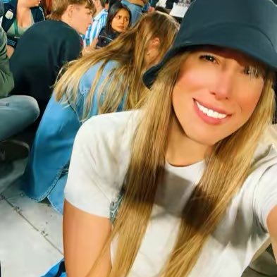 ulrica_chini's profile picture. Agente inmobiliario. Algo de poesia, arte, viajes y libros ✈️ Libre pensadora e intento de deportista