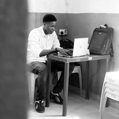 Techzeke_54's profile picture. 