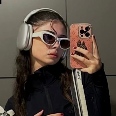 zs2lall's profile picture. furtunalular ve köpekler giremez