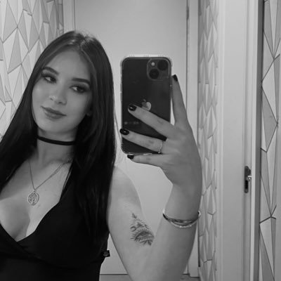 gabimartinssf's profile picture. áries asc 🦂 17/09/2006🖤