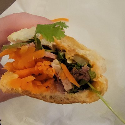 midatantics's profile picture. 