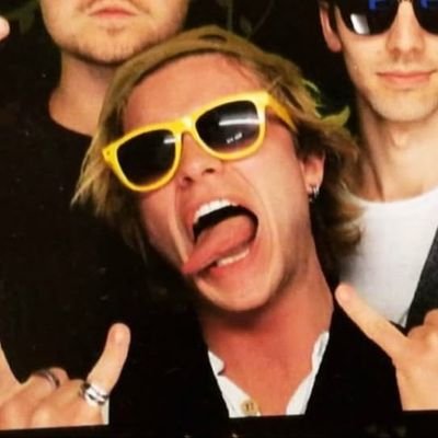 sweeetiebambi's profile picture. in my hotd era