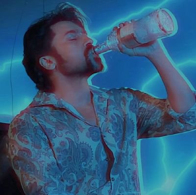 Ajii_arafaa's profile picture. Anbana fan boy of Suriya 💖|| Virat👑❤️||                   Harris Mams 🎶|| Ami KKR 💜||