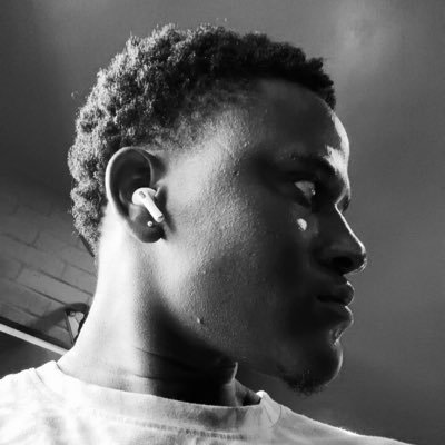 oloyeyrn's profile picture. 