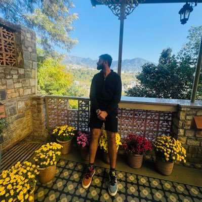 shakesofpear's profile picture. Puns, Poetry and Pchole Bhature. “सब हरि की लीला है, सब शिव की माया है”