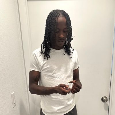 Riptw3n's profile picture. 