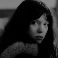 hostagexmila's profile picture. 