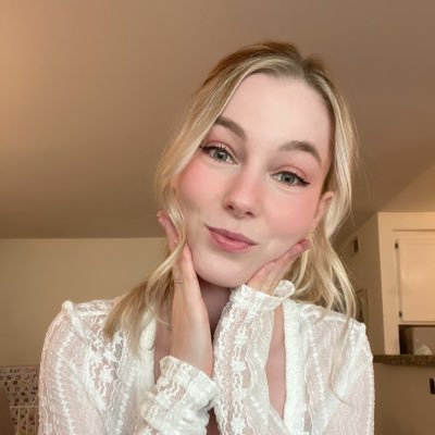 edithmatt34's profile picture. pet lovers 😀💕