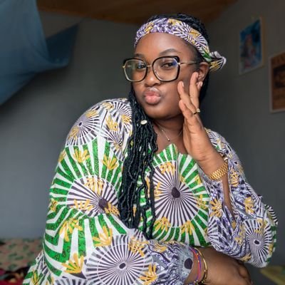 HilaryOdyl's profile image