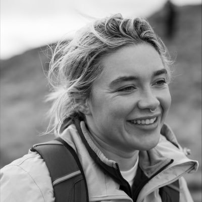 janineteaques's profile picture. sitcom, film & music enjoyer | fan account