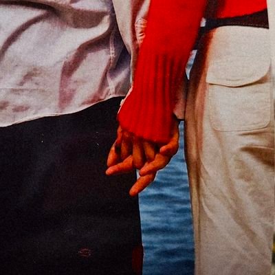 gaitelyr's profile picture. Le monde est à v̶o̶u̶s̶ 𝗻𝗼𝘂𝘀.